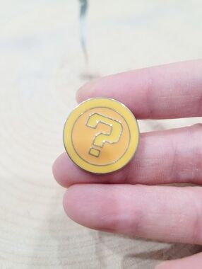 2/20 Brand New Super Mario Question Block Pin Brooch